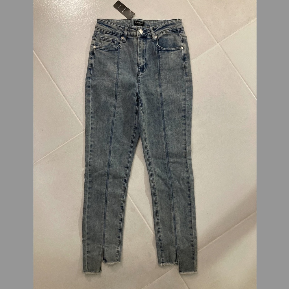 Bebe Stretch jeans.